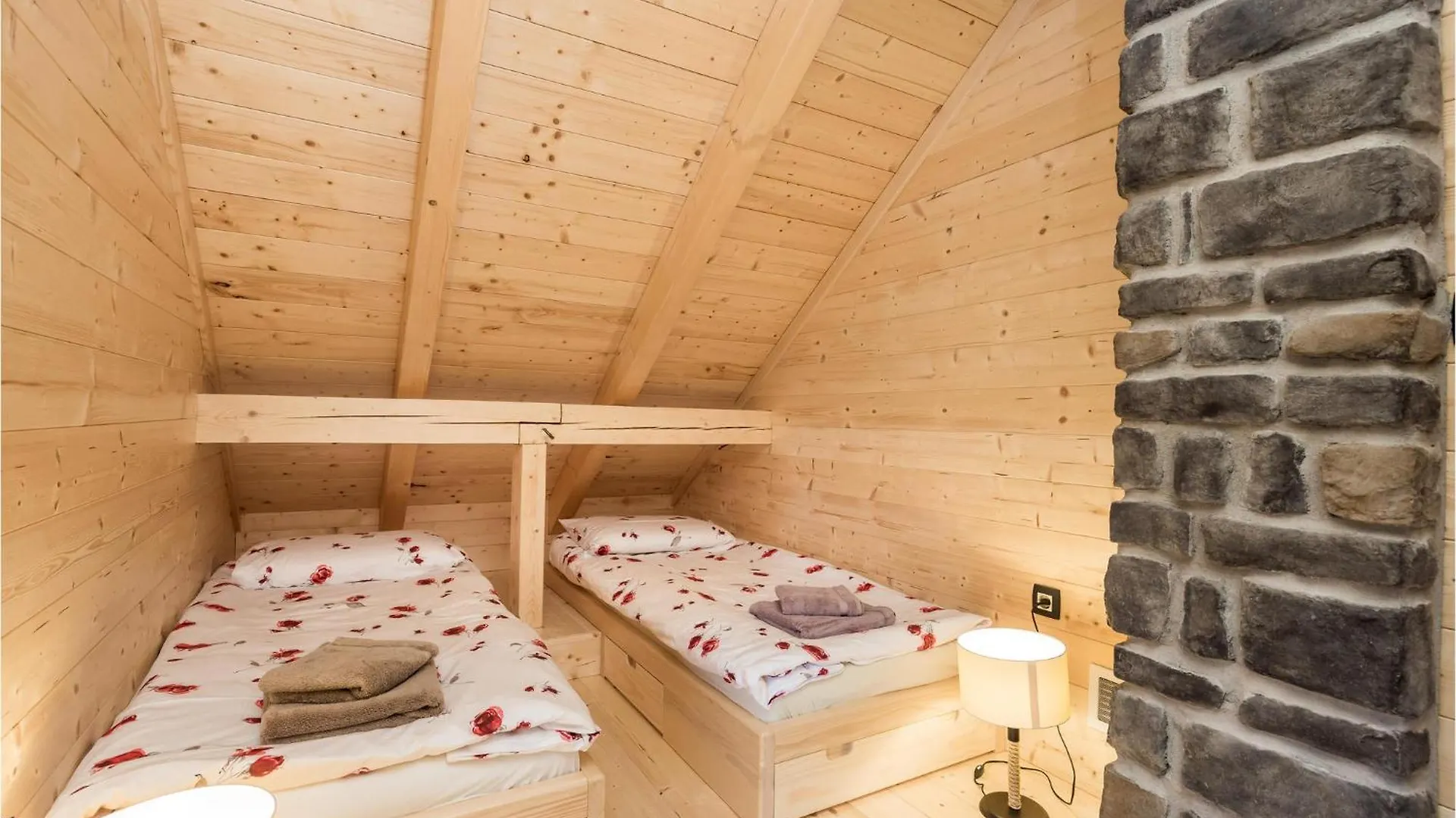 Cozy Home In Brod Na Kupi With Kitchen Vakantiehuis